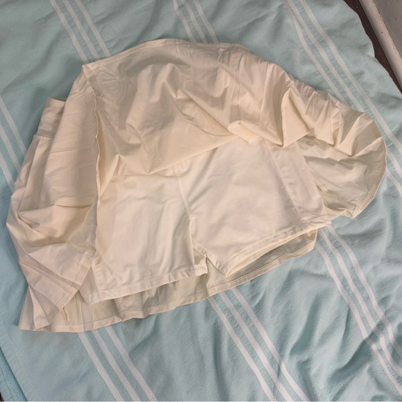 Crane Cream Skort - Picture 3 of 4